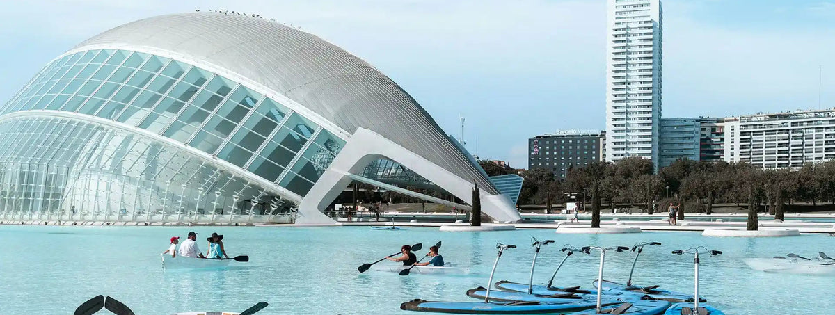 Los mejores planes relacionados con el CBD en valencia están en Cogollocbd.es